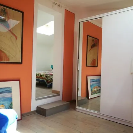 Casa Laura 11 דירה *
